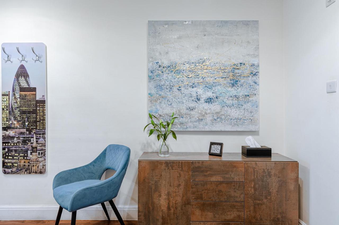 Notting Hill & Hyde Park Exclusive West-End Serene Designer Family Home 5Bed4Bath Londra Dış mekan fotoğraf