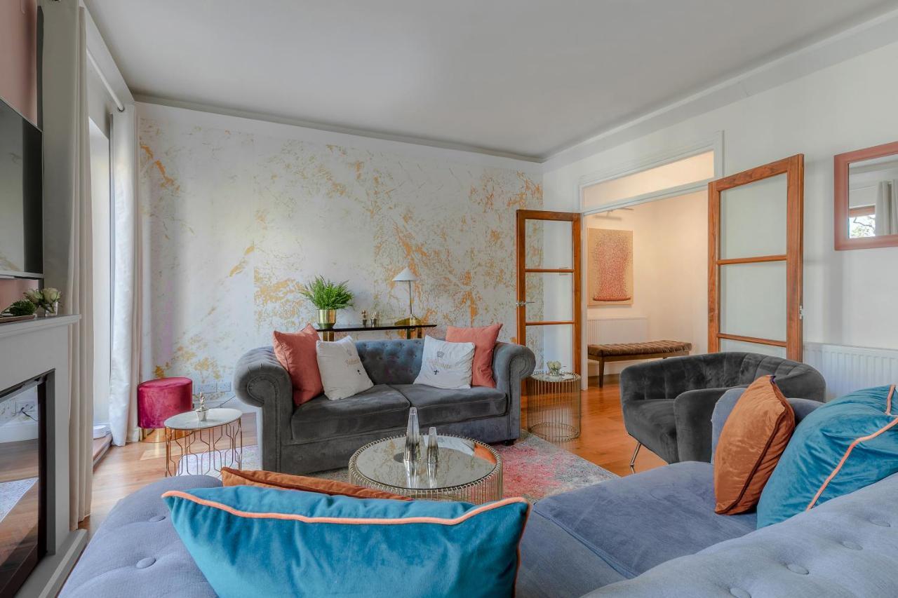 Notting Hill & Hyde Park Exclusive West-End Serene Designer Family Home 5Bed4Bath Londra Dış mekan fotoğraf